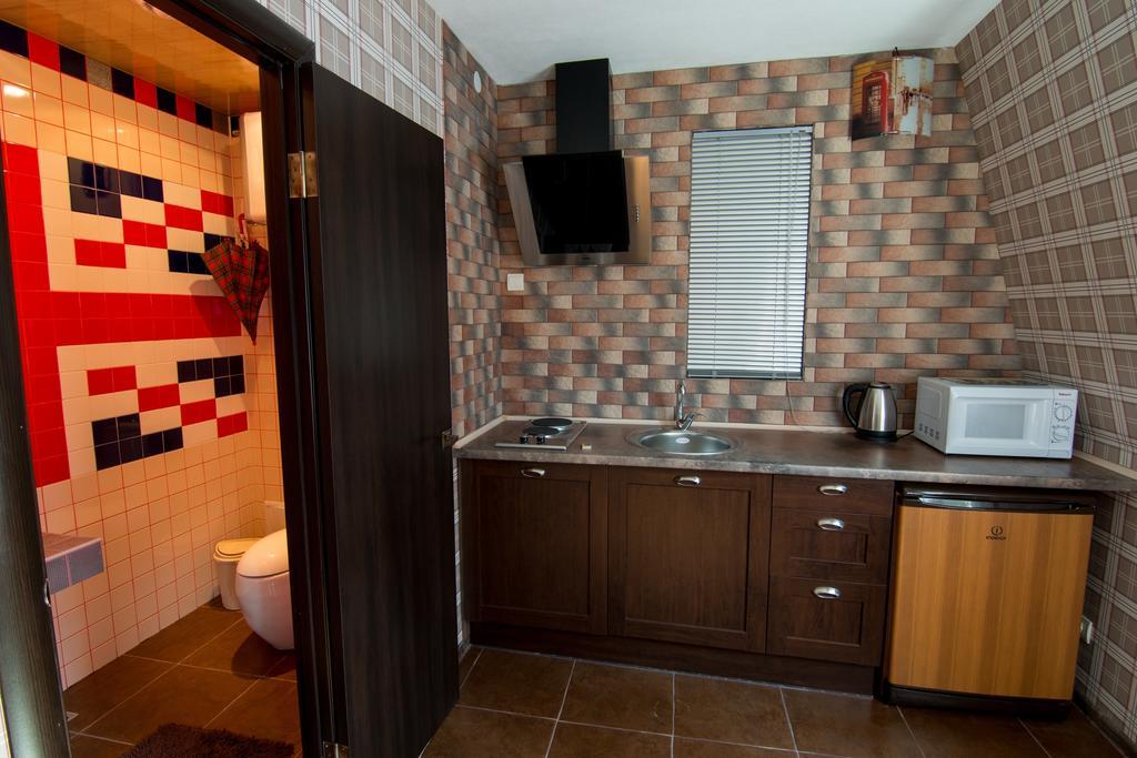 Dragomir Apartments Tsjerkasy Kamer foto